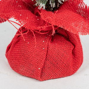 Arbre de Noël miniature enneigé pré-éclairé Co-Arts Wrap - Product Image 4