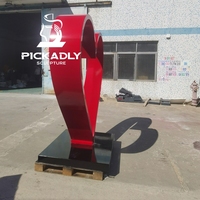 Grande sculpture en acier inoxydable pour l'extérieur, célèbre cœur d'amour rouge, sculpture d'amour en acier inoxydable