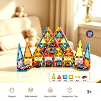 Populaire 88 pièces Tuiles de construction magnétiques transparentes 5,5 cm Jouet de blocs STEM DIY pour enfants (Château, Parking) pour garçons et filles