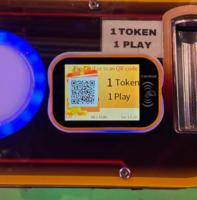 Dernier terminal de paiement par carte prépayée T10 avec écran 3,2 pouces, lecteur de cartes d'arcade en plastique et système WIFI pour centres de divertissement sportif et de jeux