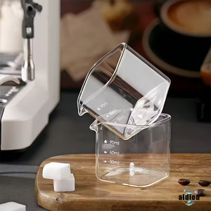 YOLOWE HOME Mini jarra de leche de vidrio de borosilicato alto 5oz resistente al calor Apto para lavavajillas diseño de doble <span class=keywords><strong>Caño</strong></span> Medición de café - Product Image 6