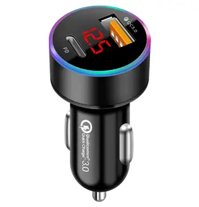 双USB车载充电器3.1A快速充电适用于iphone手机车载配件发光二极管显示器充电插座电源适配器