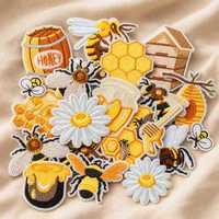 En gros, en stock, appliques brodées mignonnes Abeille, Nid d'abeille, Apiculture, Miel, Nature, à thermocoller et à coudre pour vêtements