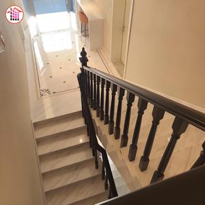 Escalier en <span class=keywords><strong>marbre</strong></span> blanc naturel personnalisé avec marches décoratives en pierre pour une résidence haut de gamme, <span class=keywords><strong>marbre</strong></span> blanc Volakas pour escaliers - Product Image 5