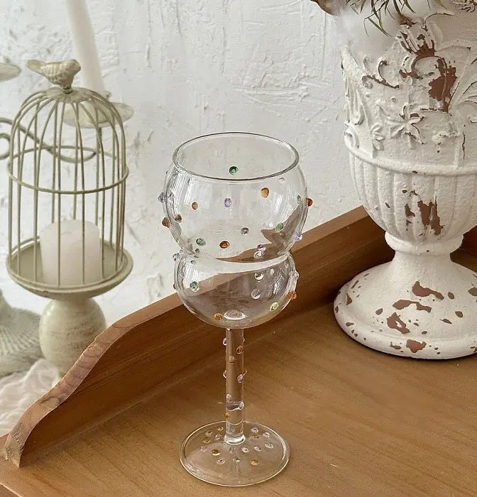 Kacamata anggur Dot warna-warni gelas minum gagang ungu tipis gelas anggur merah untuk pesta