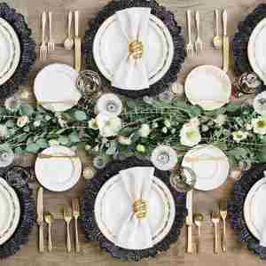 Platos Base Decorativos de Plástico Irrompible de 13 Pulgadas, Color Dorado, para Recepciones de Boda, Fiestas y Decoración de Mesa - Product Image 5