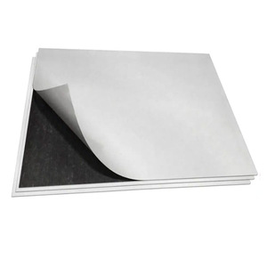 <span class=keywords><strong>Feuille</strong></span> <span class=keywords><strong>magnétique</strong></span> douce de diverses utilisations industrielles pour la coupe <span class=keywords><strong>Feuille</strong></span> de vinyle de rouleau d'aimant fort auto-adhésif flexible - Product Image 5