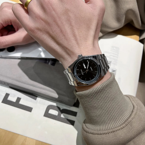 Nuevo Reloj de Lujo para Hombre de Acero Inoxidable, Resistente al Agua, Esfera Luminosa, Indicador de Semana y Fecha, Relojes de Cuarzo de Aleación para Negocios y Uso Casual - Product Image 4