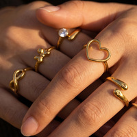 Anlauffreier Edelstahl-Strass-Öffnungsring, 18k Vergoldeter Schleifenknoten-Herzring für Damen, Geschenk