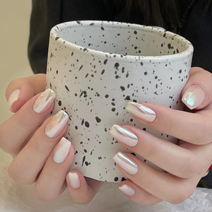 Prensa Aurora para <span class=keywords><strong>Uñas</strong></span> Postizas <span class=keywords><strong>con</strong></span> Diseño Francés Blanco, Parche Simple de Almendra para <span class=keywords><strong>Uñas</strong></span> Postizas, Cubierta Completa Ovalada, 24 Unidades - Product Image 6