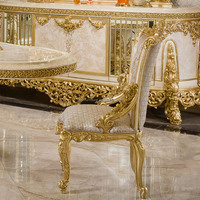 Ensemble de salle à manger de luxe en feuille d'or, 1 table et 6 chaises, style baroque éblouissant, meubles de palais en bois massif sculptés à la main, incrustations brillantes