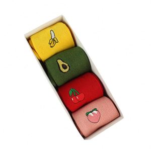 Calcetines de Moda para Mujer con Diseño de Frutas y Bordado, Color y Detalle en el Puño Personalizables, Suaves para Uso Diario, Venta al Por Mayor - Product Image 3