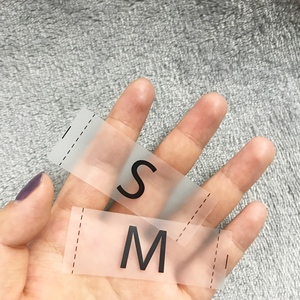 Étiquette de lavage transparente en TPU imprimée mat personnalisée pour vêtements, avec description des tailles - Vente en gros usine - Product Image 2