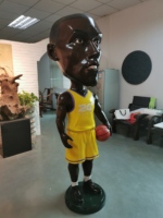 Statue en fibre de verre réaliste de portrait de célébrité personnalisée en usine, figurine réaliste en fibre de verre pour l'extérieur.