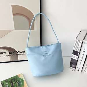 Bolsos de Hombro de Nailon para Mujer con Cierre de Cremallera y Forro de Poliéster - Regalo de Cumpleaños para Trabajadores de Oficina y Actividades de Team Building - Product Image 1