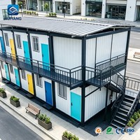 Conteneur modulaire préfabriqué de luxe personnalisable à double couche de 20 ou 40 pieds avec salle de bain et douche mobiles