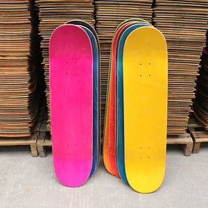 YAFENG US-STOCK-Großhandel individualisierte 100 % 7 Schichten kanadischer Ahornfurnier leere Skateboard-Deck hölzerne Pro kaufen individualisierte Skateboard-Deck