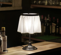 Lampe de table contemporaine en laiton antique avec abat-jour en tissu pour chambre à coucher, café, restaurant, hôtel, intérieur, lampe de table Rye