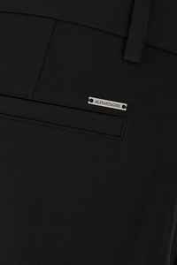 Sélection minutieuse Designer Alphatauri Fermeture à glissière cachée et à crochet Bermuda en polyester noir - Product Image 3