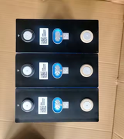 Cellule de batterie prismatique LiFePO4 de qualité A 3,2 V 280 Ah, débit élevé 5C pour le stockage d'énergie solaire et les systèmes d'alimentation hors réseau