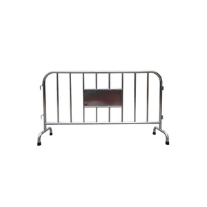 Barrière de sécurité routière en acier inoxydable de 1000 mm avec 38 tubes, pour contrôle des foules, stationnement et protection IP65 - Product Image 1
