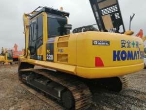 Excavatrice KOMATSU PC220 PC220-8 KOMATSU d'occasion originale moteur de pompe hydraulique sur chenilles d'excavatrice d'occasion de 22 tonnes à vendre - Product Image 3