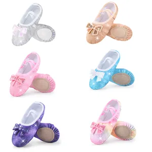 2023 Girls Favorite Style Children Exquisite Cute Bow Design Shiny Dance Shoes For Ballet Dance And Stage Performance