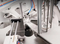 Machine de remplissage, de scellement et d'emballage de gobelets de communion préremplis en acier inoxydable de type rotatif KEFAI pour vin rouge