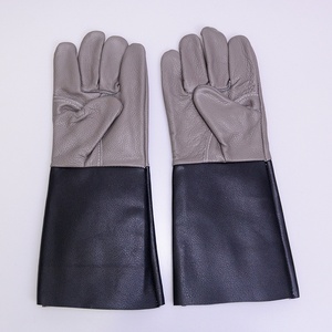 Gants <span class=keywords><strong>de</strong></span> protection spéciaux pour soudeurs, en cuir <span class=keywords><strong>de</strong></span> vachette, résistants aux hautes températures, en cuir véritable, couleur foncée, avec mousse - Product Image 1