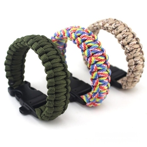 Seven-Core Outdoor pour bracelet Paracord avec sifflet Emergency Escape Tour Caractéristiques de survie en polyester durable - Product Image 3