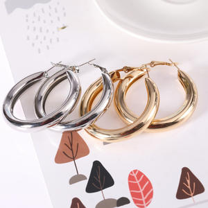 골드 실버 컬러 스테인레스 스틸 스레드 기하학적 미니멀리스트 스타일 여성 숙녀 대형 후프 귀걸이 - Product Image 2