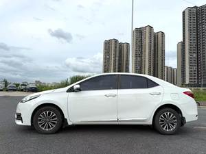 Vente en gros Toyota Corolla 2018 1.2T CVT Berline automatique LHD Exportation Myanmar Cambodge Laos Économique en carburant - Product Image 2