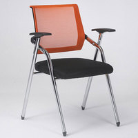 Chaise pliante moderne de qualité supérieure pour événements et conférences officielles, idéale pour les ateliers et le télétravail