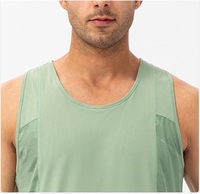 Camiseta deportiva de secado rápido para hombre, chaleco transpirable para entrenamiento físico, traje para exteriores, camisetas sin mangas de malla para correr con hombros descubiertos para hombre