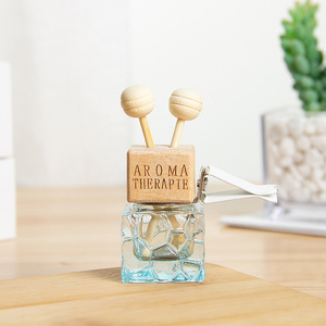 Hot Sale Wood Cap Empty pink Blue Yellow Color 8ml square Glass Perfume <strong>Diffuser</strong> Bottle with <strong>Clip</strong> Car air Freshener air <strong>Vent</strong> - Product Image 2