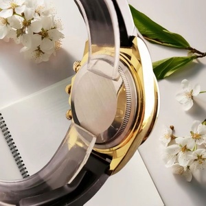 Reloj cronógrafo de oro rosa con diamantes de imitación para mujer, correa de caucho negra, reloj de lujo a la moda con diamantes para hombre, relojes de pulsera de lujo personalizados - Product Image 4