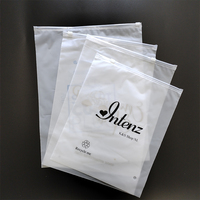 T-shirt imprimé emballage de vêtement sac Ziplock emballage en plastique givré pour vêtements pour chaussettes et chaussures