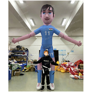Mascotte <span class=keywords><strong>gonflable</strong></span> de football de qualité professionnelle avec tiges de contrôle pour défilés promotionnels, joueur de football <span class=keywords><strong>gonflable</strong></span> - Product Image 3