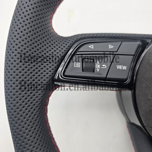 Volant de voiture en cuir lisse perforé pour <span class=keywords><strong>Audi</strong></span> A3 A4 A5 A6L A8 Q5 Q7 Q8 <span class=keywords><strong>TT</strong></span> B9 au <span class=keywords><strong>prix</strong></span> de gros - Product Image 4