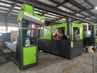 Machine de soufflage par extrusion entièrement automatique à cavité unique DEG-A1-5L pour la production de bouteilles en PET
