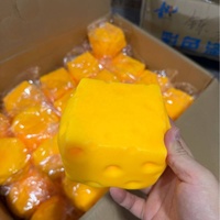 Jouet anti-stress souple en forme de cube de fromage à presser, fraise, à remontée lente, pour enfants et adultes, vente en gros, jouet promotionnel, best-seller