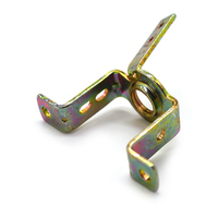 Support de fixation industriel en tôle pliée à angle unique, estampé, avec revêtement jaune zinc