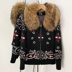 Lussuoso <span class=keywords><strong>Cardigan</strong></span> in Maglia per <span class=keywords><strong>Donna</strong></span> <span class=keywords><strong>con</strong></span> Collo in Vera Pelliccia di Volpe, Giacca <span class=keywords><strong>con</strong></span> Zip Stile Paisley Vintage, Caldo Capospalla Invernale di Lusso - Product Image 3
