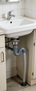 Crépine d'évier de <span class=keywords><strong>cuisine</strong></span> au fini chromé moderne 1 1/2 "en forme de S-Drain léger facile à installer et à nettoyer - Product Image 5