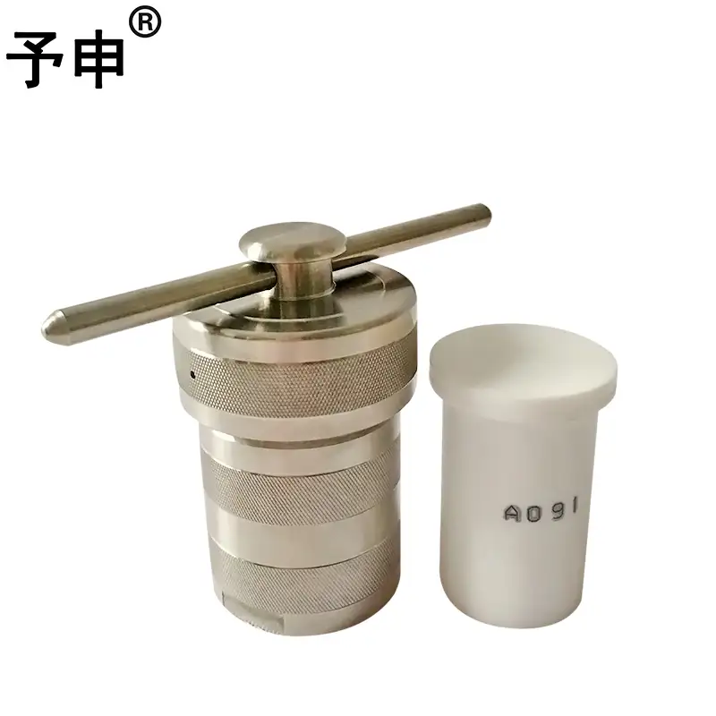 Industrial autoclave polytetrafluoroethylene chamber 150 ml hydrothermal synthesis reactor 240 degrees 6Mpa