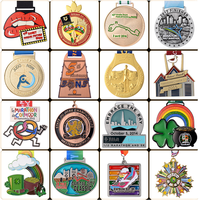 Médailles professionnelles de course de trail, design moderne bicolore personnalisé, thème faune et espace, en alliage de zinc électroplaqué, pour la reconnaissance des réalisations
