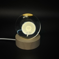 Venta al por mayor moderna 60mm K9 cristal LED pantalla noche luz 3D láser grabado Luna universo serie bola USB recargable 5V batería