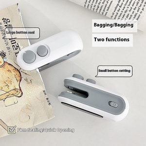 Mini Selladora Eléctrica 2 en 1, Selladora de Bolsas de Plástico Portátil para Cocina con Clips para Bolsas de Almacenamiento de Alimentos - Product Image 3