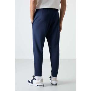 Pantalones Deportivos Tommylife para Hombre, Corte Cómodo, Azul Marino, Cintura Elástica, Transpirables - Product Image 2