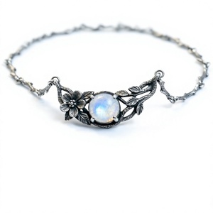 Pendentif Fleur Vintage en Opale Plaqué Or Argent 925 Sertissage Clos Bijoux Femme Inspirés de la Nature pour Fiançailles - Product Image 1